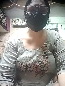 thehotlady online show from 02/24/26, 07:01