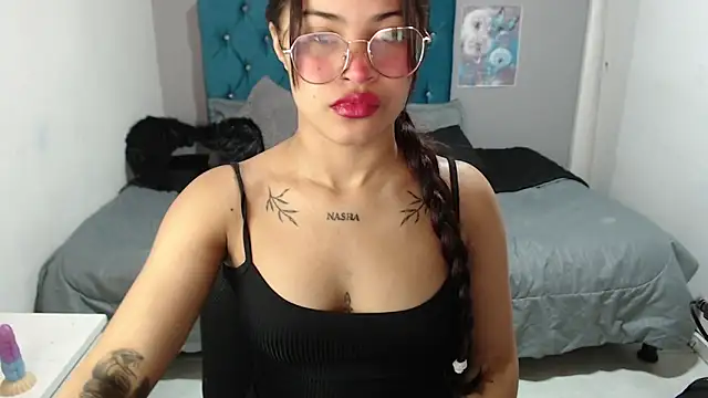 mia sexgirl online show from 02/05/26, 12:32