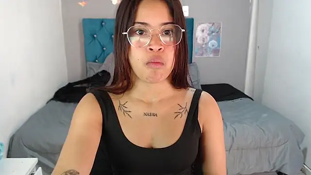 mia sexgirl online show from 02/11/26, 12:32