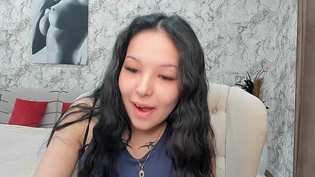 ElizabethParkk online show from 09/15/25, 12:43