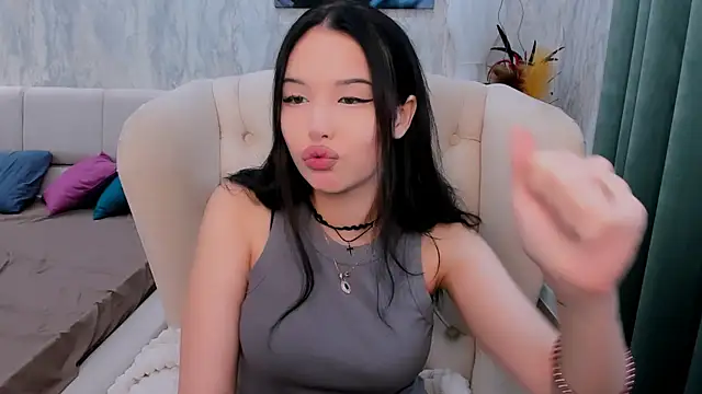 ElizabethParkk online show from 10/10/25, 08:24