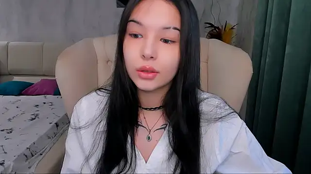 ElizabethParkk online show from 10/23/25, 08:24