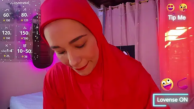 ShanaJamil online show from 10/15/25, 12:16