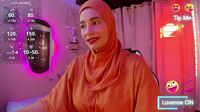 ShanaJamil online show from 10/28/25, 11:58