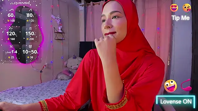 ShanaJamil online show from 12/17/25, 12:22