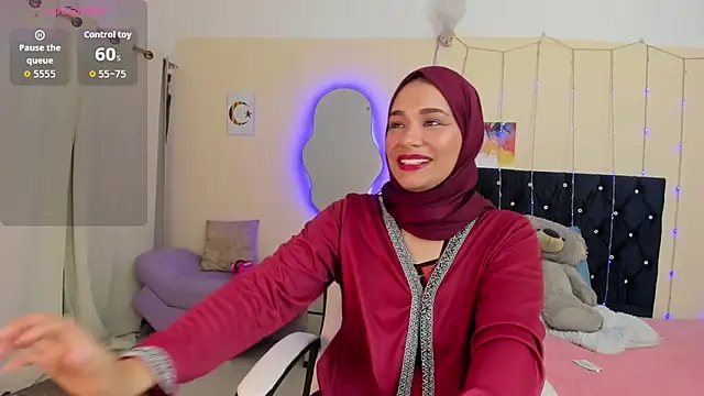ShanaJamil online show from 04/28/26, 12:10