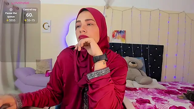 ShanaJamil online show from 05/04/26, 12:01