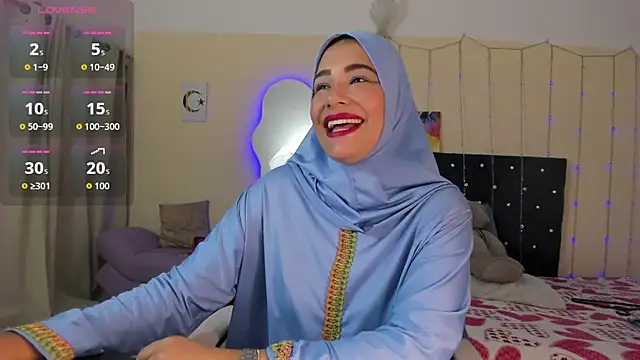 ShanaJamil online show from 05/07/26, 12:10