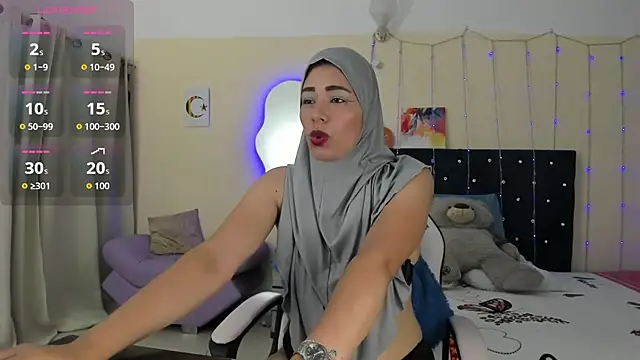 ShanaJamil online show from 05/15/26, 12:12