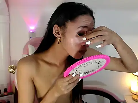 xxxgoddesnicolexxx online show from 09/17/25, 11:39