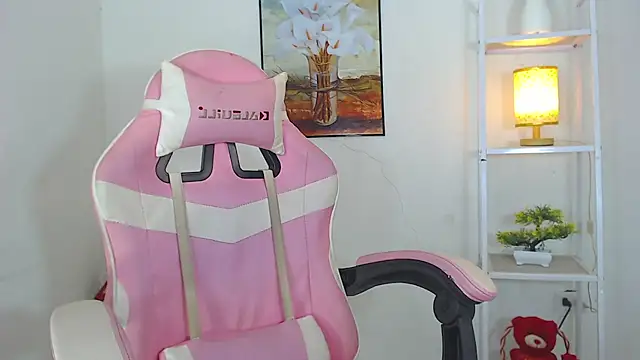 xxxgoddesnicolexxx online show from 03/19/26, 02:21