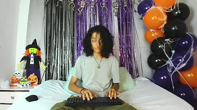 EthanBlackwoodd online show from 10/26/25, 10:36