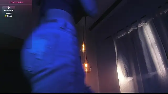 miss-ashley- online show from 10/20/25, 01:44