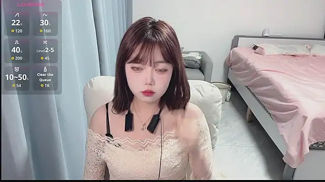 Snapshot of Lucky_Cici chatting on 09/24/25, 12:30 Lucky Cici online show from 09/24/25, 12:30