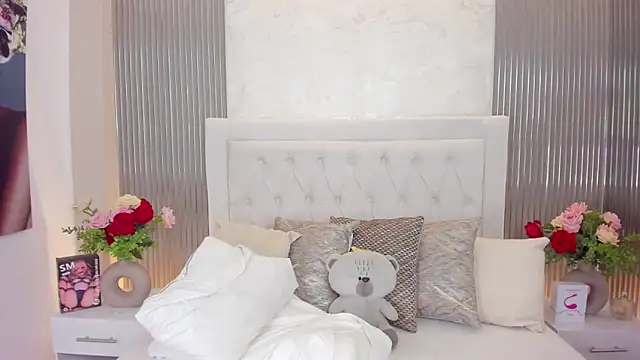 Snapshot of MelodySweetHoney chatting on 11/12/25, 03:34 MelodySweetHoney online show from 11/12/25, 03:34