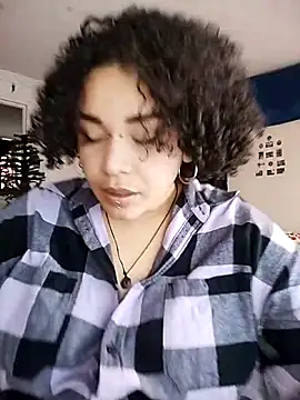 Snapshot of Julie_wallace chatting on 11/26/25, 12:50 Julie wallace online show from 11/26/25, 12:50