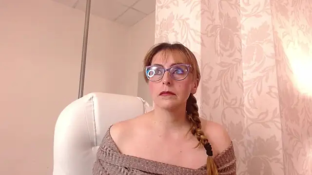 Ava Raye online show from 09/18/25, 09:06