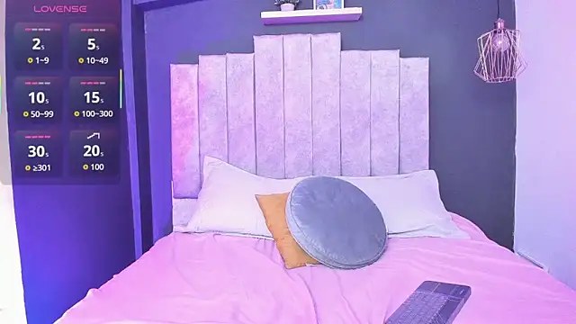 Lilithmuller  online show from 12/20/25, 08:16