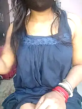 Snapshot of Bengalibeauty96 chatting on 02/18/26, 02:18 Bengalibeauty96 online show from 02/18/26, 02:18