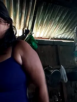 Snapshot of slutty_pinay12 chatting on 12/18/25, 04:40 slutty pinay12 online show from 12/18/25, 04:40