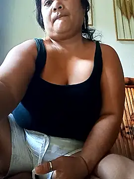 Snapshot of slutty_pinay12 chatting on 01/13/26, 01:22 slutty pinay12 online show from 01/13/26, 01:22