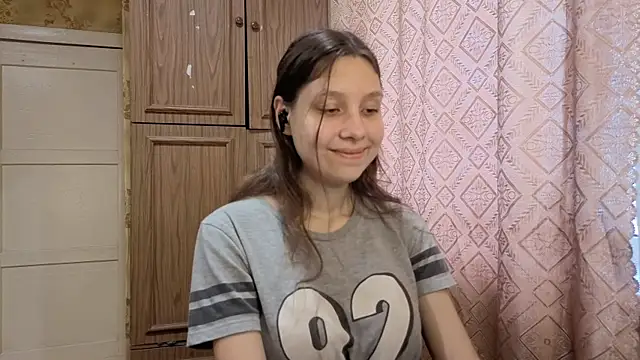 QutieDaSweet online show from 11/14/25, 08:13