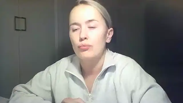 Snapshot of Frosian chatting on 09/26/25, 08:02 Frosian online show from 09/26/25, 08:02