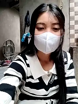 Snapshot of Damhan12 chatting on 02/19/26, 08:32 Damhan12 online show from 02/19/26, 08:32