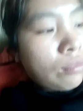 Snapshot of Luyen004 chatting on 09/22/25, 05:31 Luyen004 online show from 09/22/25, 05:31