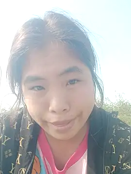 Snapshot of Luyen004 chatting on 01/09/26, 03:09 Luyen004 online show from 01/09/26, 03:09