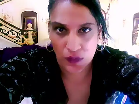 Snapshot of IndianSexcSmyle chatting on 09/27/25, 08:36 IndianSexcSmyle online show from 09/27/25, 08:36