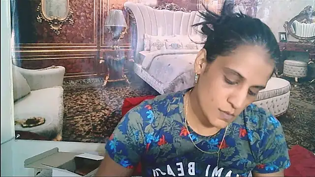 IndianSexcSmyle online show from 01/08/26, 03:58