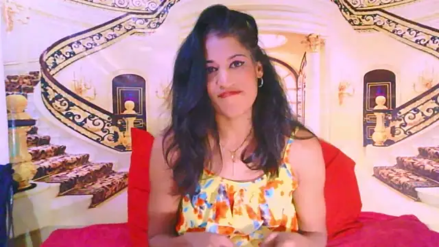 Snapshot of IndianSexcSmyle chatting on 04/08/26, 04:29 IndianSexcSmyle online show from 04/08/26, 04:29