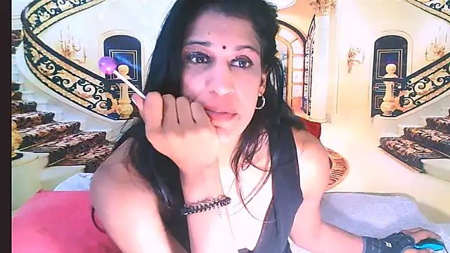 Snapshot of IndianSexcSmyle chatting on 05/15/26, 10:06 IndianSexcSmyle online show from 05/15/26, 10:06