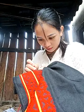 Na xx online show from 10/29/25, 01:08