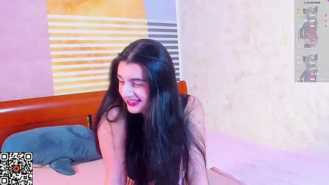 MelanieMooor online show from 12/15/25, 05:17