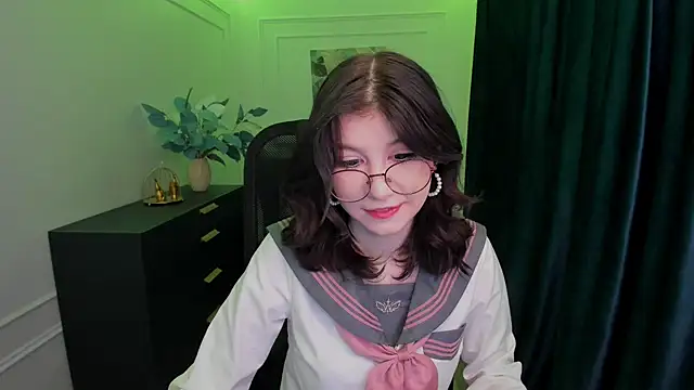 MeLLSawertyq online show from 09/23/25, 11:24