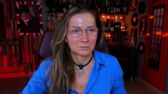 Snapshot of UmaSpace chatting on 09/15/25, 01:11 UmaSpace online show from 09/15/25, 01:11