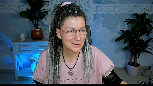 Snapshot of UmaSpace chatting on 11/03/25, 06:14 UmaSpace online show from 11/03/25, 06:14