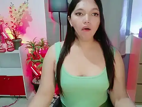 Snapshot of Nikki_Karishma chatting on 04/16/26, 08:04 Nikki Karishma online show from 04/16/26, 08:04