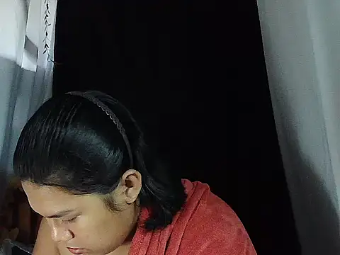 Huntrix2025 online show from 02/22/26, 01:51