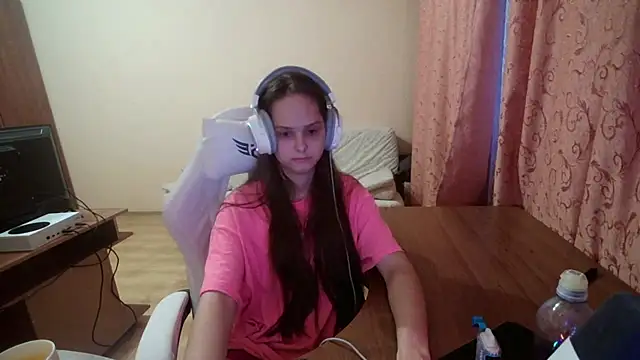 Snapshot of SharybbFace chatting on 09/22/25, 03:36 SharybbFace online show from 09/22/25, 03:36