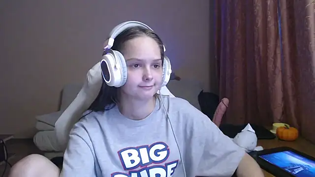 Snapshot of SharybbFace chatting on 10/02/25, 03:08 SharybbFace online show from 10/02/25, 03:08