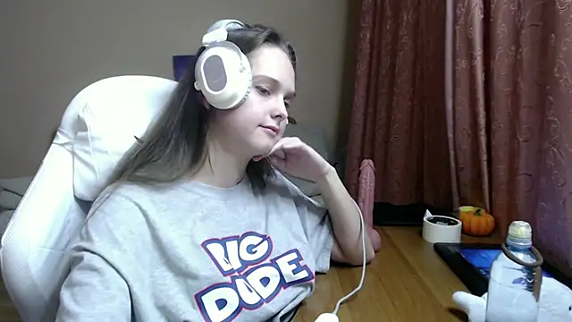 Snapshot of SharybbFace chatting on 10/08/25, 03:09 SharybbFace online show from 10/08/25, 03:09