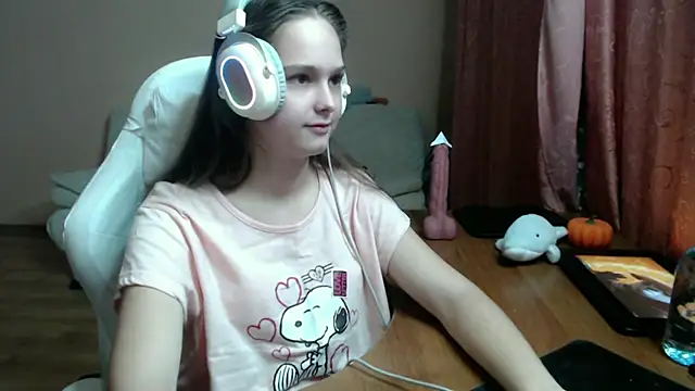 Snapshot of SharybbFace chatting on 10/10/25, 03:11 SharybbFace online show from 10/10/25, 03:11