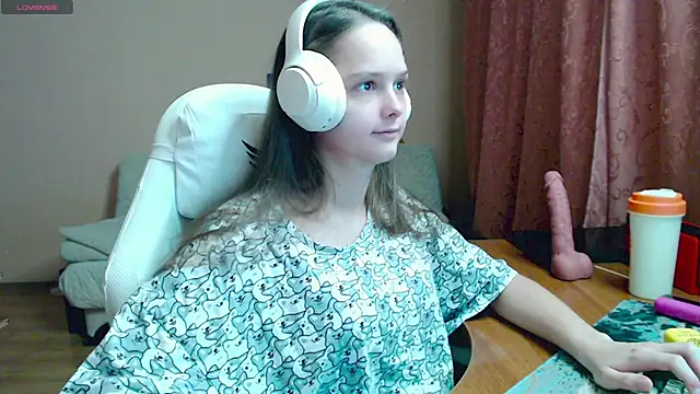 Snapshot of SharybbFace chatting on 11/07/25, 03:12 SharybbFace online show from 11/07/25, 03:12