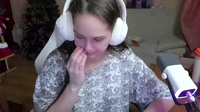 Snapshot of SharybbFace chatting on 12/05/25, 03:09 SharybbFace online show from 12/05/25, 03:09