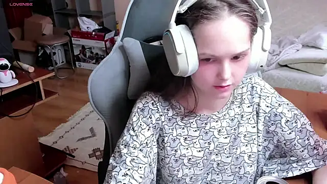SharybbFace online show from 04/24/26, 03:03