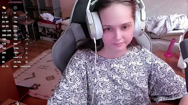 SharybbFace online show from 04/29/26, 03:05
