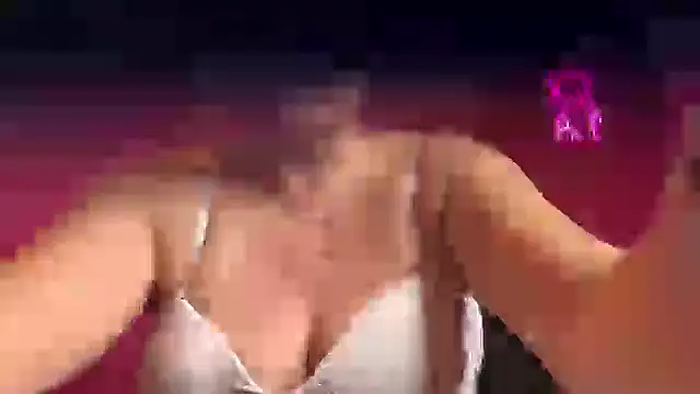 Snapshot of Rosabraguitas chatting on 09/29/25, 09:19 Rosabraguitas online show from 09/29/25, 09:19